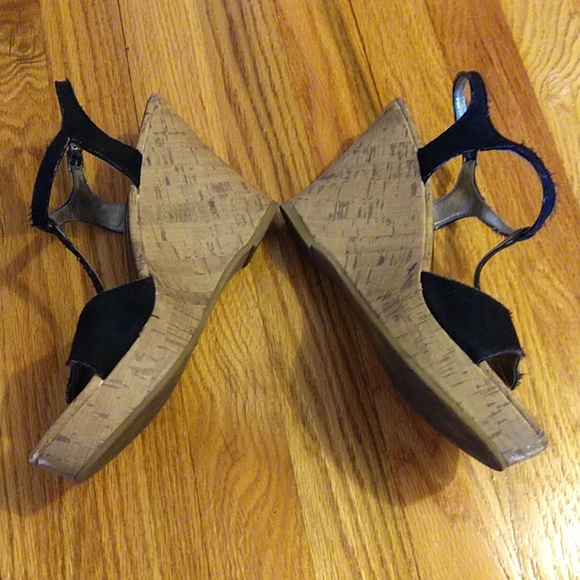 Unionbay cork wedge sandals, sz.8 1/2M - Picture 3 of 6